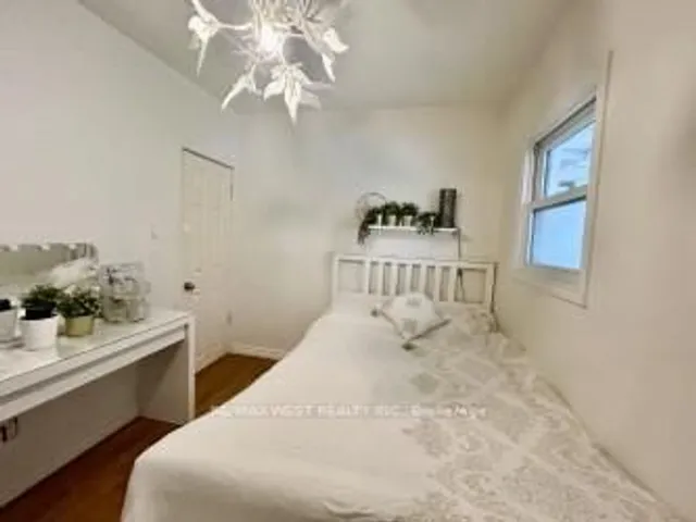 Additional image 7 of 36 Fourteenth St