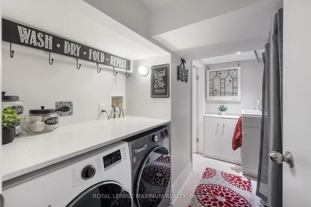 Additional image 35 of 527 Merton St