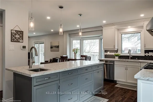 Additional image 6 of 2233 Towne Blvd