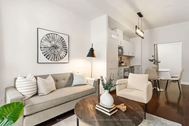 Additional image 3 of 460 Adelaide St Unit 102