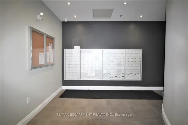 Additional image 23 of 1 Redfern Ave Unit 135