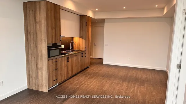 Additional image 3 of 741 King St Unit 603