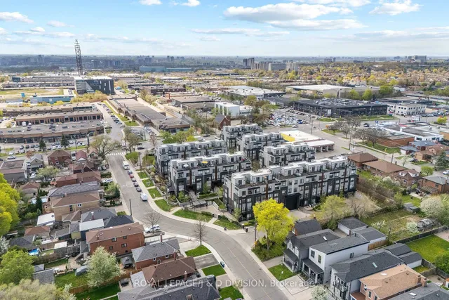 Additional image 37 of 1110 Briar Hill Ave Unit 301