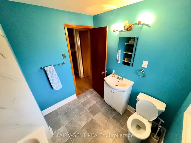 Additional image 10 of 175 Fourth Ave