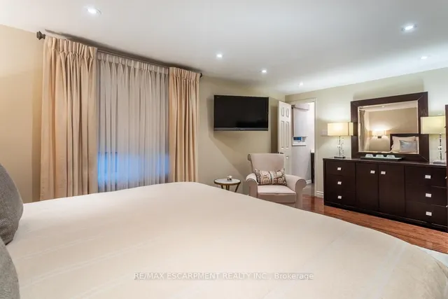 Additional image 19 of 1245 Hammond St