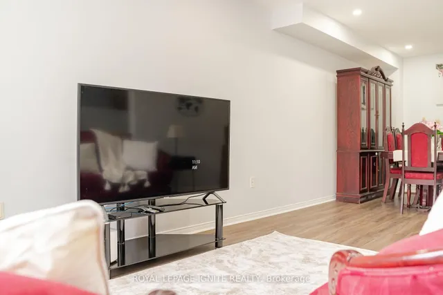 Additional image 9 of 1480 Britannia Rd Unit 14