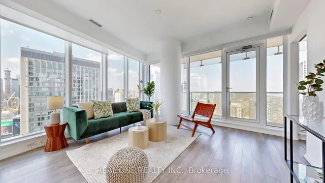 Additional image 12 of 197 Yonge St Unit 3202