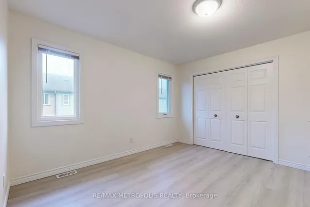 Additional image 19 of 10 FOXGLOVE Cres Unit 22