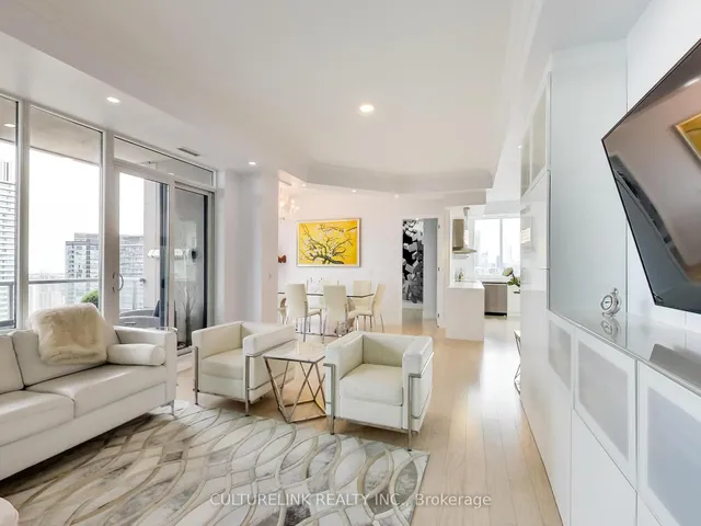 Additional image 5 of 35 Balmuto St Unit 4402