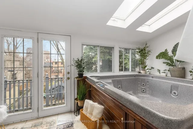 Additional image 19 of 23 Kenneth Ave