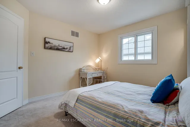 Additional image 27 of 92 Newcombe Rd