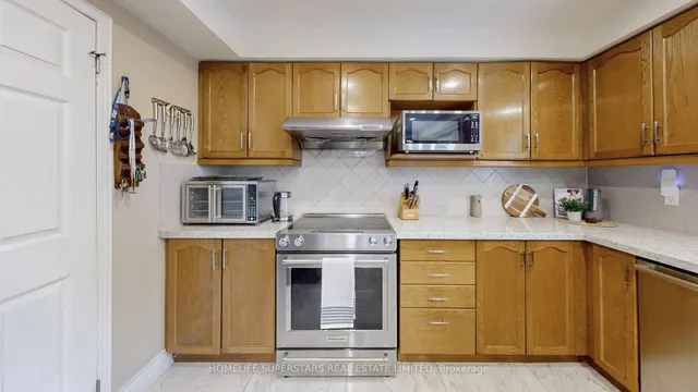 Additional image 10 of 30 HOPECREST Pl