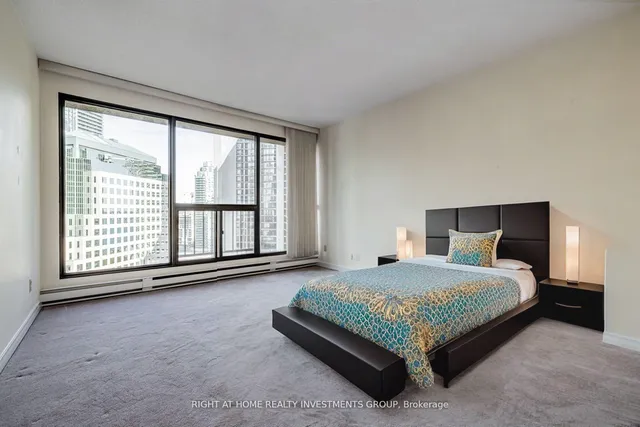 Additional image 12 of 65 Harbour Sq Unit 1910