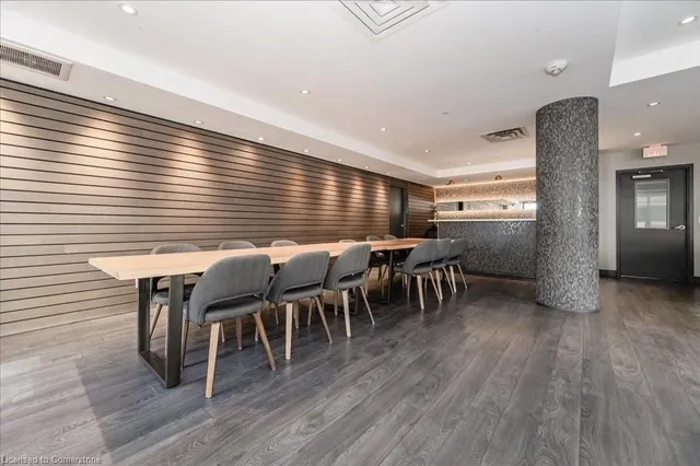 Additional image 36 of 85 Duke St Unit 1412