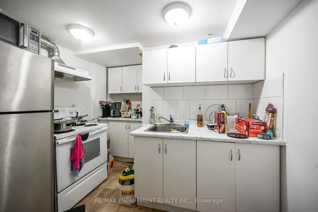 Additional image 37 of 707 Upper Wentworth St