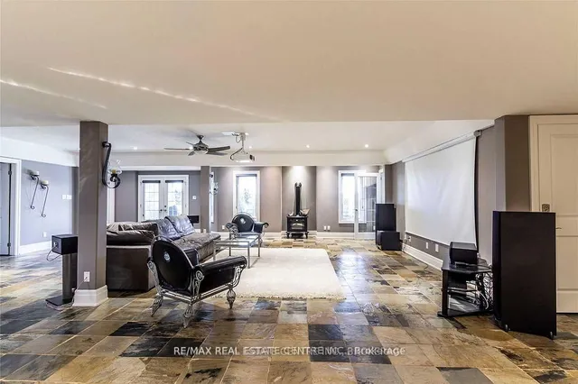 Additional image 26 of 125 Stokes Tr