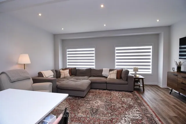 Additional image 6 of 187 Wilson St Unit 4