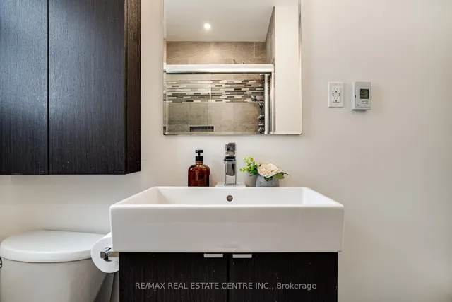 Additional image 18 of 151 Corman Ave