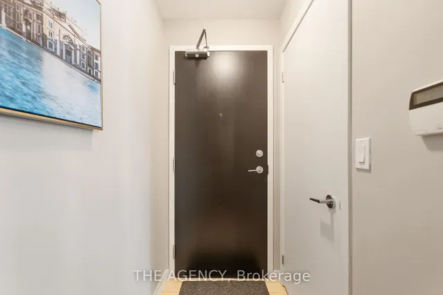 Additional image 7 of 231 Fort York Blvd Unit 2011