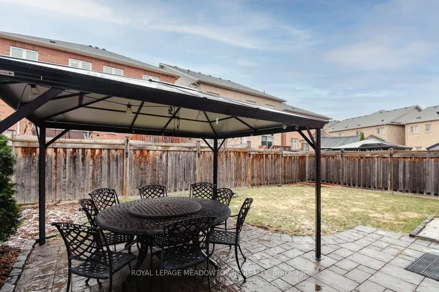 Additional image 10 of 476 Laundon Terr