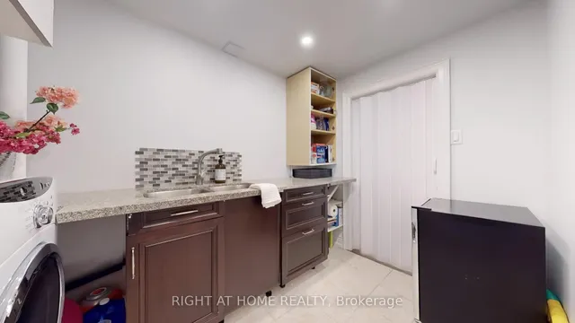 Additional image 32 of 1951 Rathburn Rd Unit 69