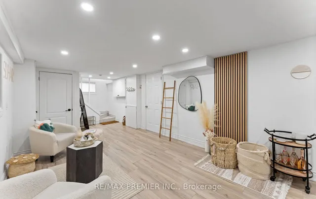 Additional image 24 of 21 Yvonne Ave