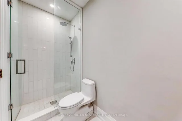 Additional image 31 of 477 Candler Rd