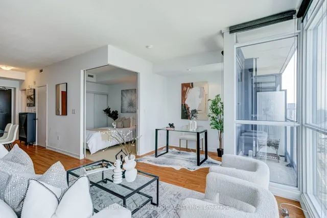 Additional image 28 of 25 Capreol Crt Unit 3206