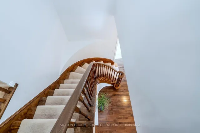 Additional image 21 of 1283 Robson Cres