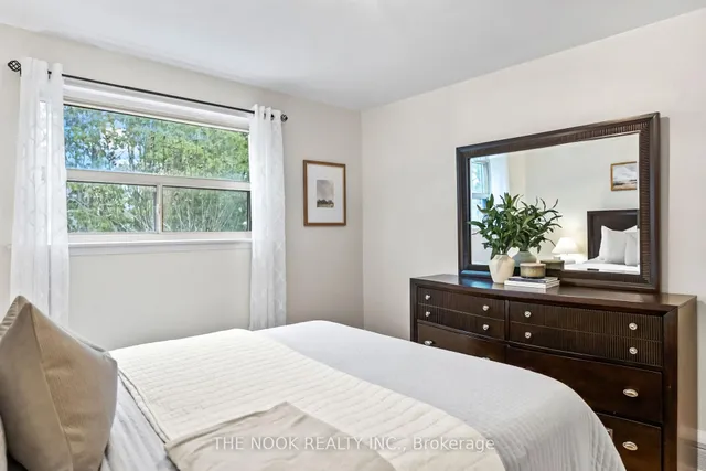 Additional image 32 of 5 Starlake Dr