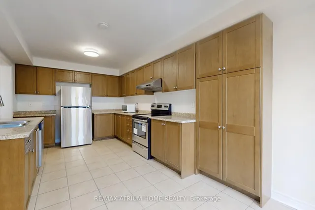 Additional image 13 of 23 De Jong St