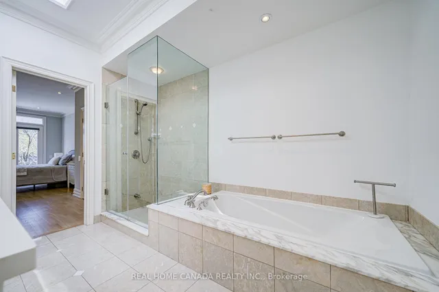 Additional image 36 of 121 Davenport Rd