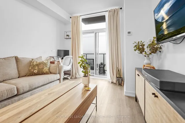 Additional image 7 of 460 Dundas St Unit 313