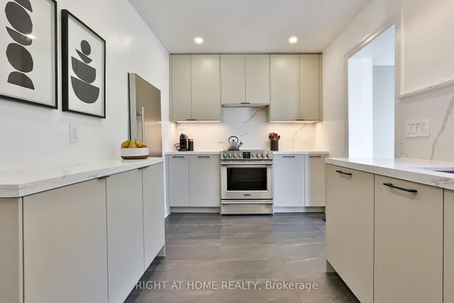 Additional image 34 of 20 Amesbury Dr