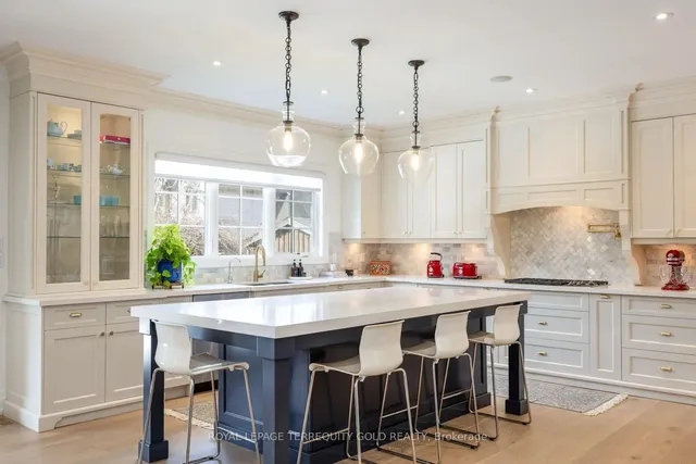 Additional image 12 of 468 Avon Cres