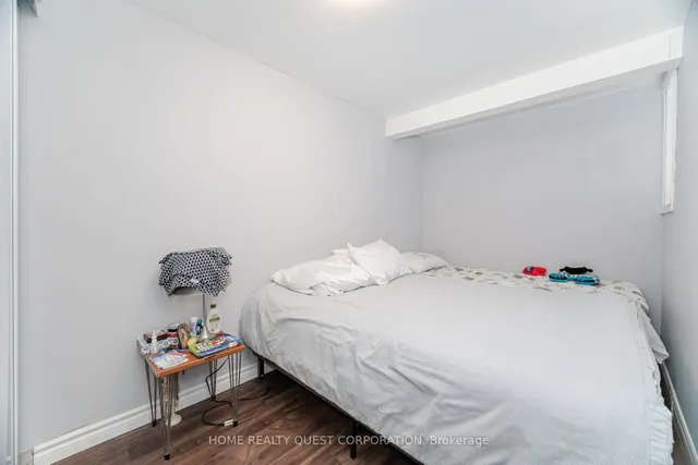 Additional image 42 of 1322 Mowat Lane