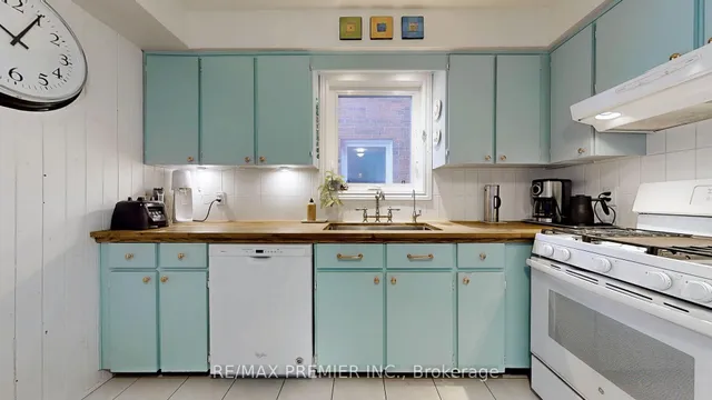 Additional image 18 of 216 Medland St