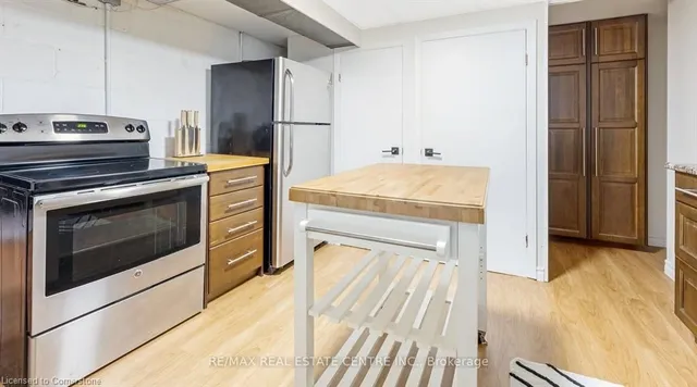 Additional image 16 of 2176 Sunnydale Dr