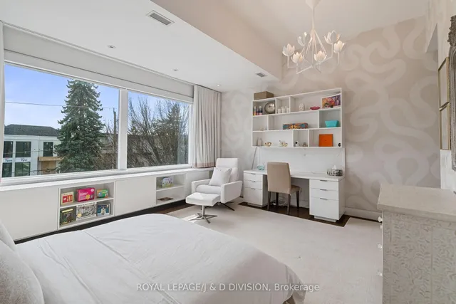 Additional image 28 of 64 Bannockburn Ave