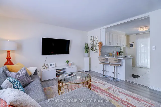 Additional image 11 of 5 Bellefontaine St