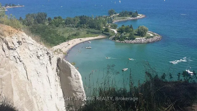 Additional image 28 of 72 Jeremiah Lane