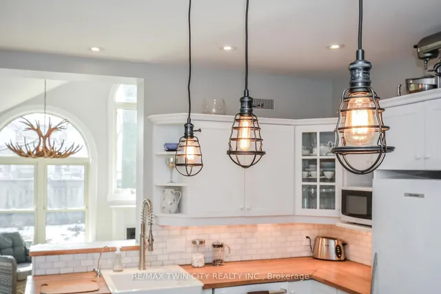 Additional image 18 of 19 Roland St