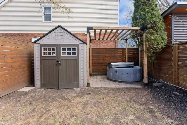 Additional image 37 of 2043 Gerrard St