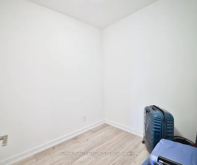 Additional image 33 of 159 WELLESLEY St Unit 404