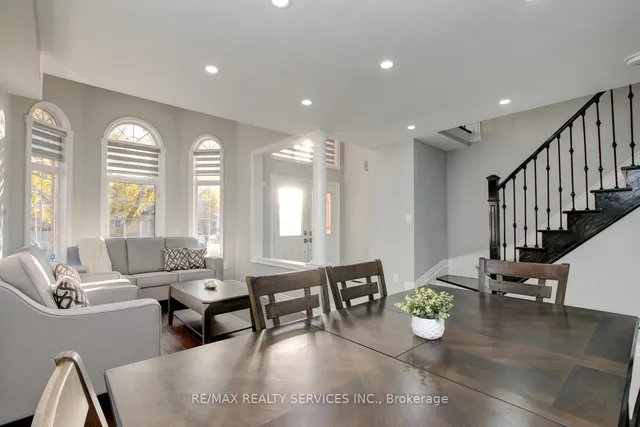 Additional image 6 of 44 Lormel Gate