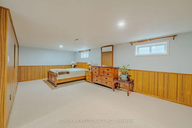 Additional image 24 of 184 Oakmeadow Blvd