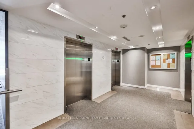 Additional image 5 of 38 Joe Shuster Way Unit 605