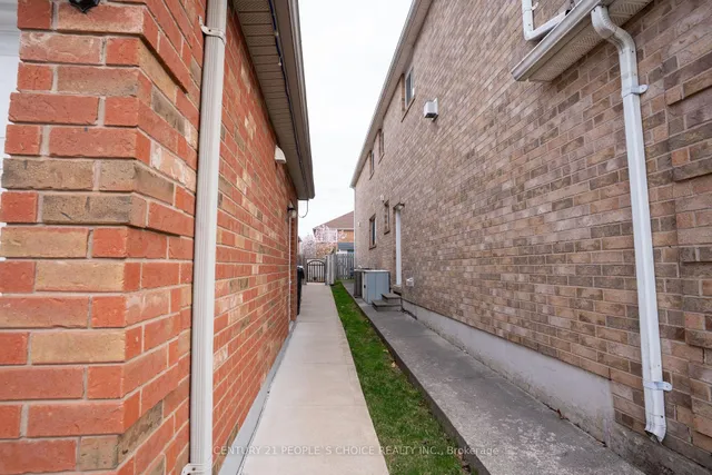 Additional image 44 of 24 Tobosa Tr