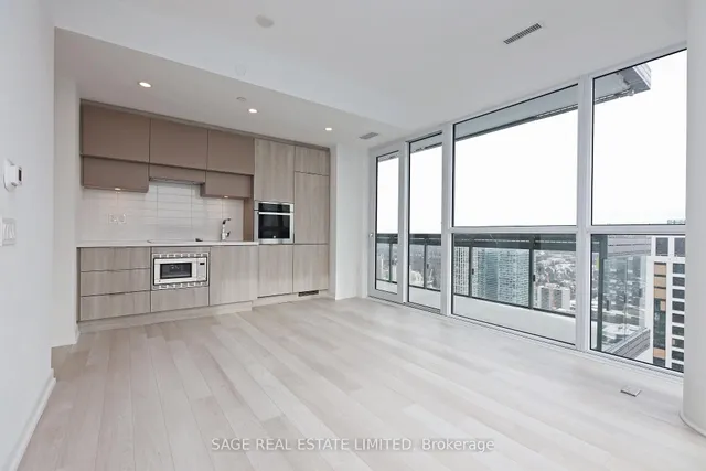 Additional image 32 of 39 Roehampton Ave Unit 3803