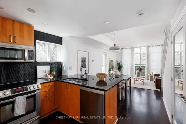 Additional image 12 of 901 Queen St Unit 228